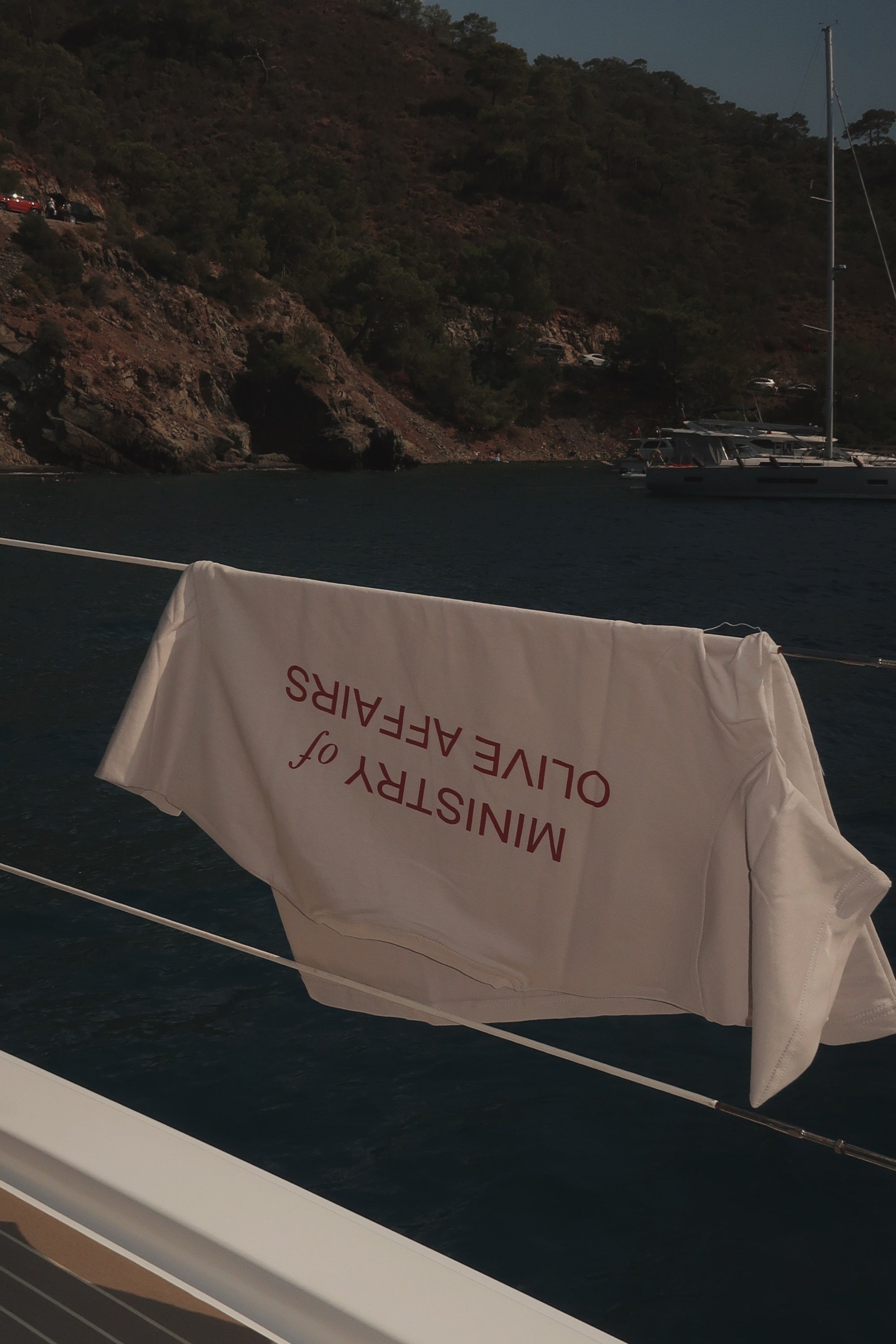 Zeytinyağı ve T-Shirt